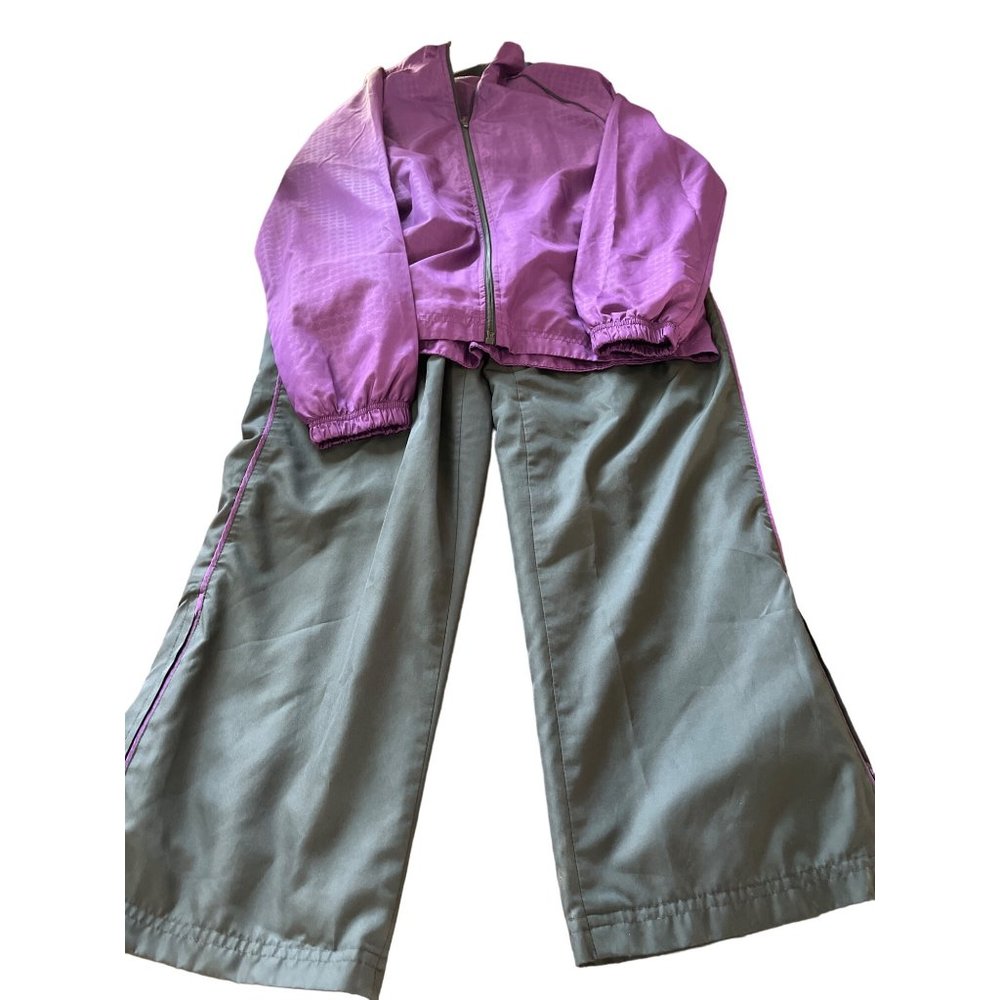 Everlast grey purple jogging suit size Medium